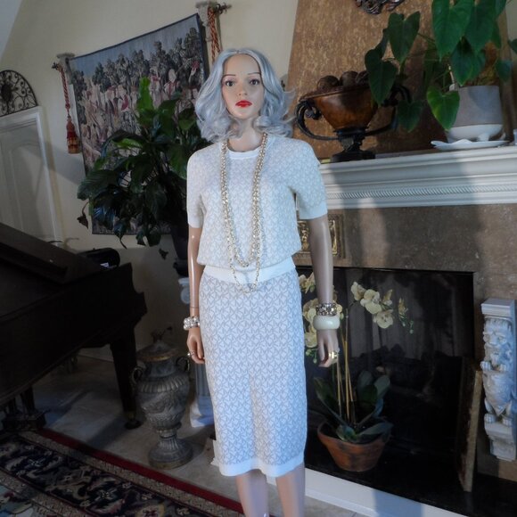New Michael Kors Beige/Cream Logo Pattern Knit Skirt Suit Size M - Picture 2 of 16